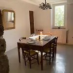 Maison De Village Authentique Octon